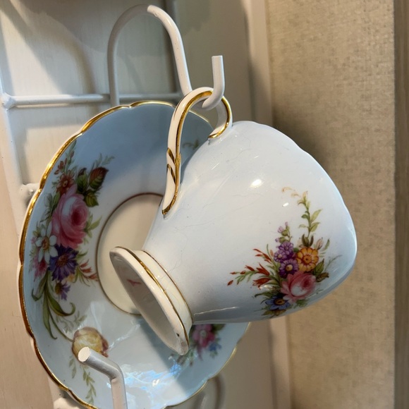 White Metal Wall Hook Rack - Picture 4 of 9